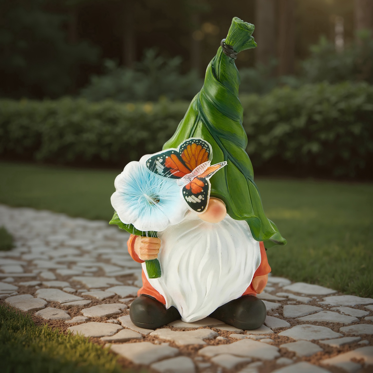 Садовая фигура с подсветкой "Гном с цветочком" 20х17х31.5см  10824129