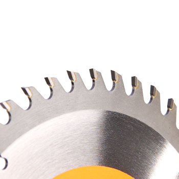 Диск пильный 185*20,0мм 48 зубьев по дереву (9020-185-20-48Т) Sturm *1/50 Диск пильный 185*20,0мм 48 зубьев по дереву (9020-185-20-48Т) Sturm *1/50